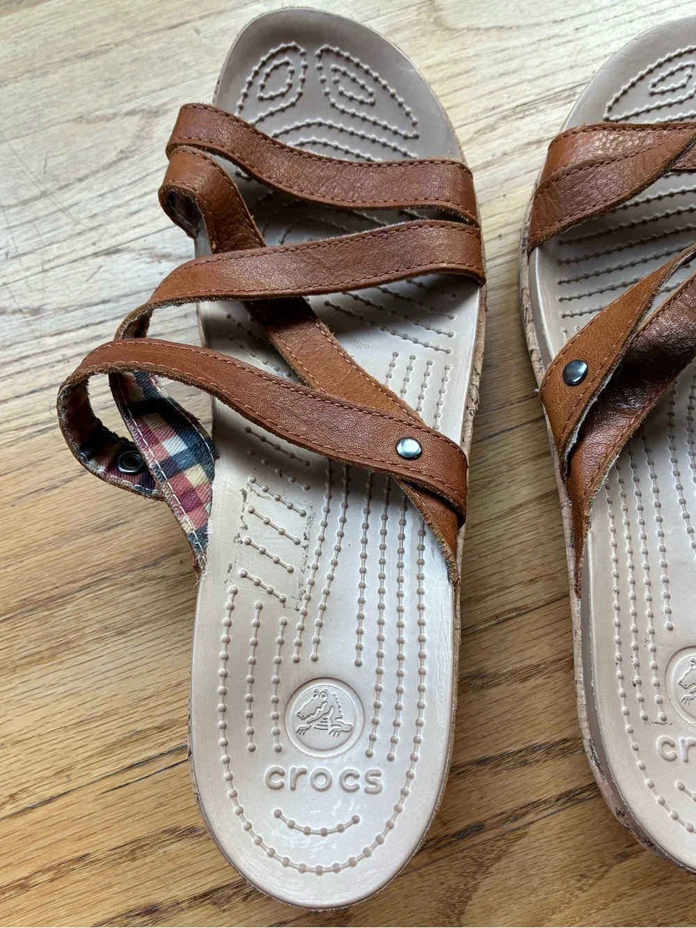 CROCS Women’s A-Leigh Mini Wedge Sandal — Chestnut